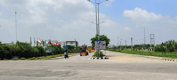 reliance met city jhajjar plots image